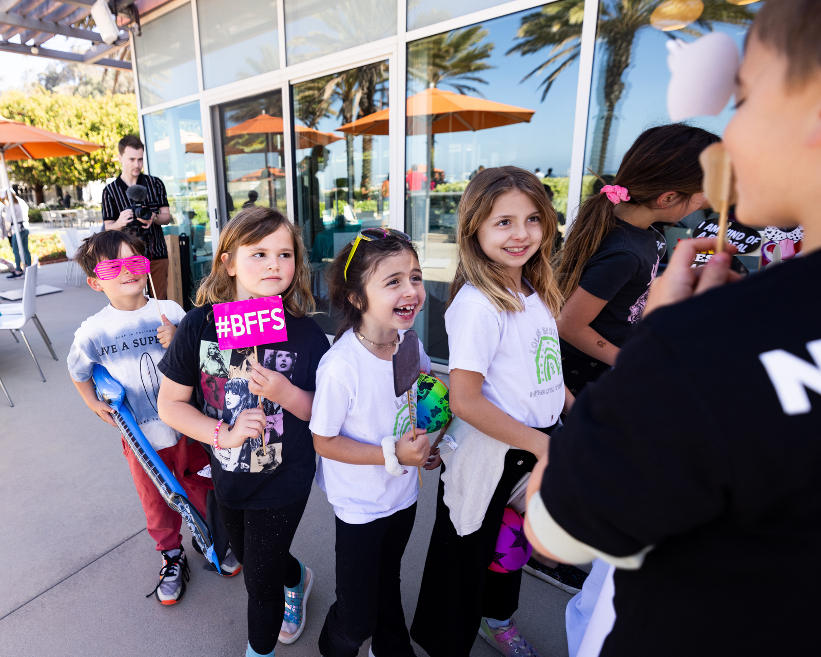 kids laughing event photography santa monica