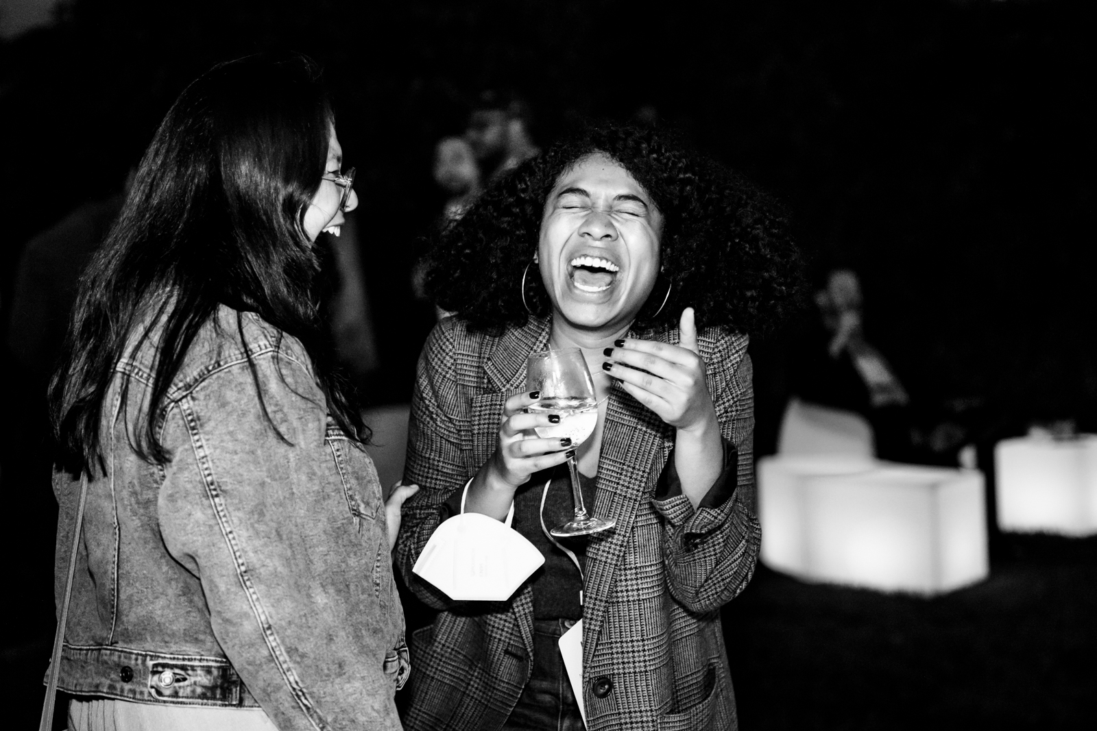 candid corporate event laughter los angeles