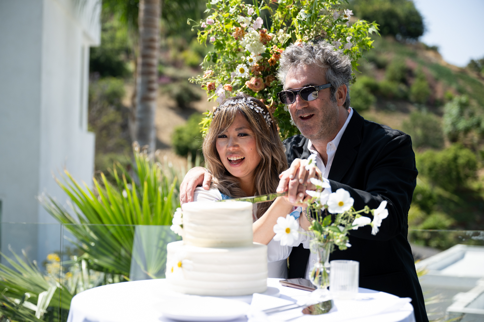 cake cutting los angeles wedding